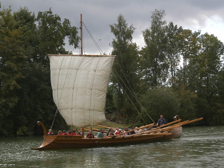 Die Victoria bei einer Publikumsfahrt unter Segeln | © I. Roemercohorte Opladen e.V. Die Victoria bei einer Publikumsfahrt unter Segeln | © I. Roemercohorte Opladen e.V.